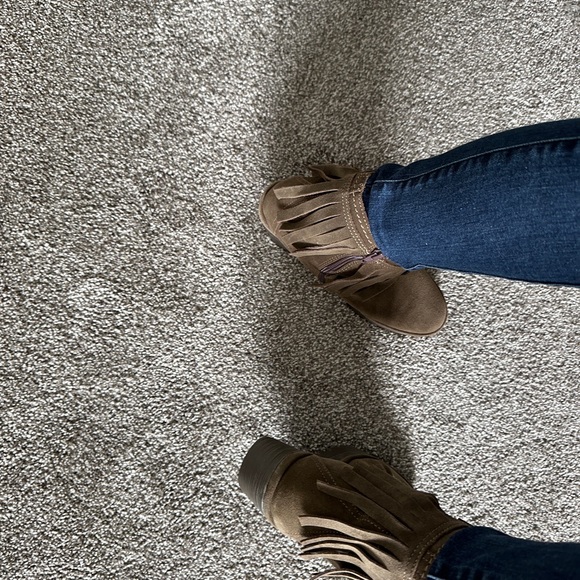 Fly London Suede Wedge bootie with fringe in Taupe/brown - Picture 7 of 8